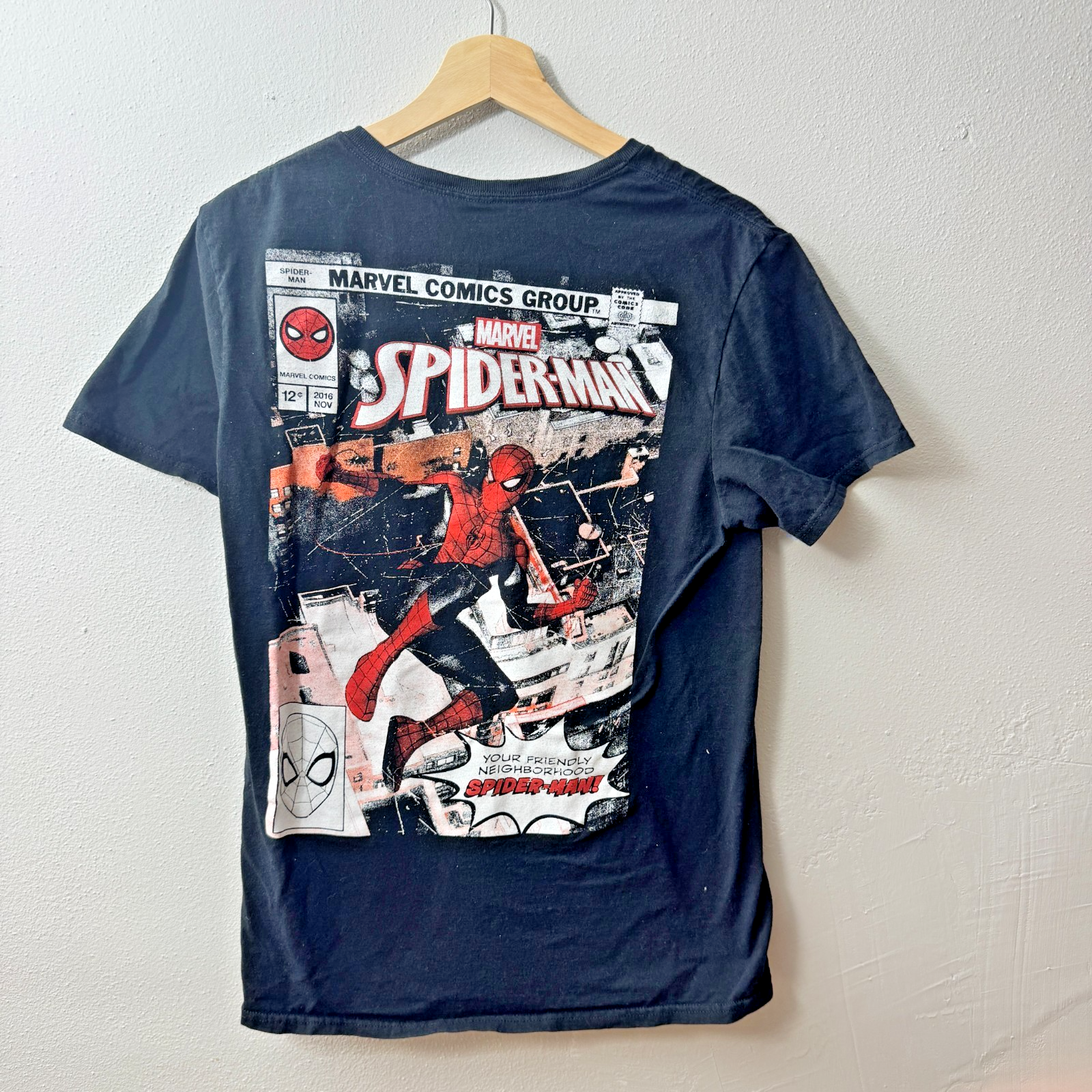 MARVEL Spider-Man Women’s Medium  Full Back  Comic Graphic Black T Shirt — photo 1