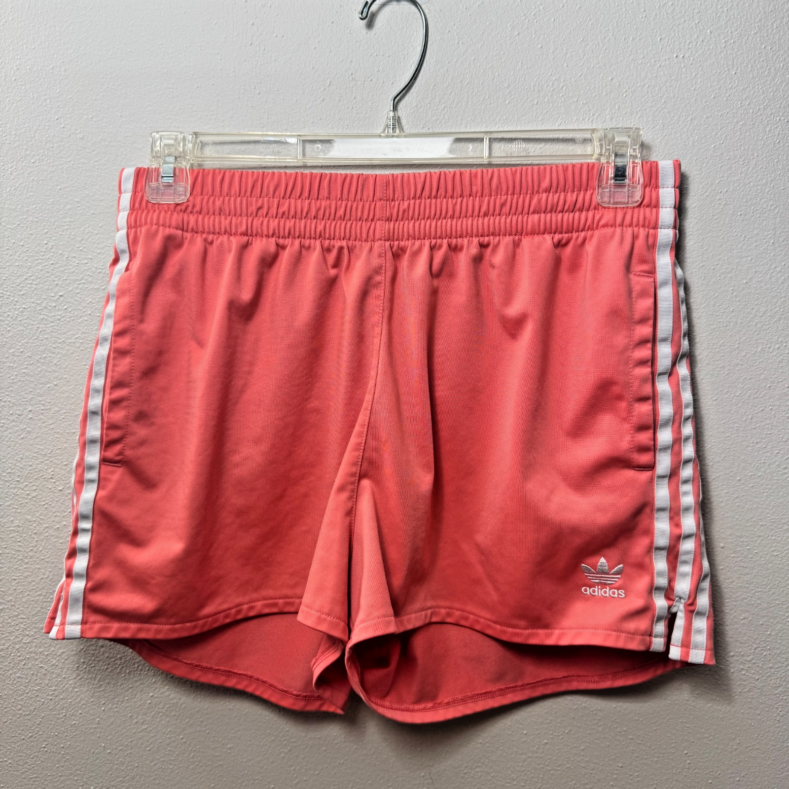 Adidas Large Women's Shorts Pockets Orange Fitness Gym — photo 1