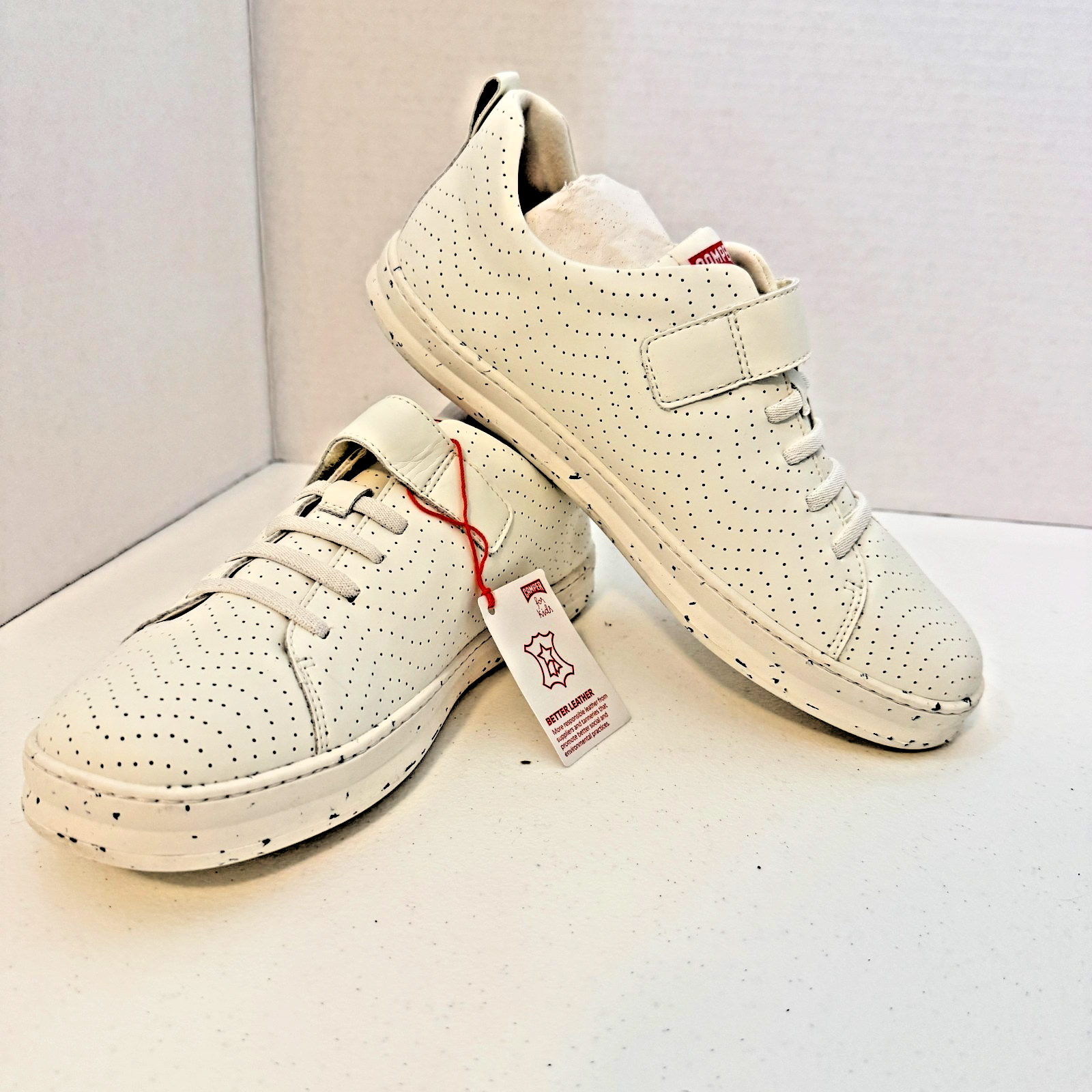 Camper Runner Four Kids Marty Wave Houston - White - Size 5.5 NEW — photo 1