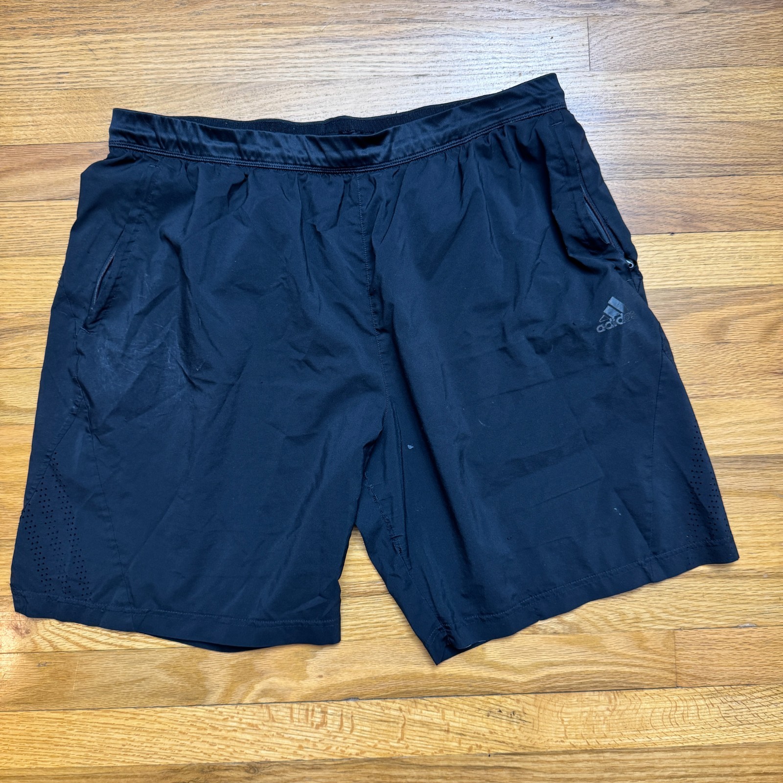 Adidas Men's Active Gym Shorts Size 2XL Black Drawstring Zipper Waist Pockets — photo 1