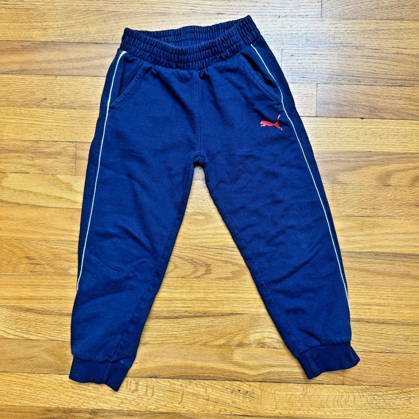 Puma Kids Sweatpants Red Logo Casual Activewear Joggers Size 6 School Soccer — photo 1