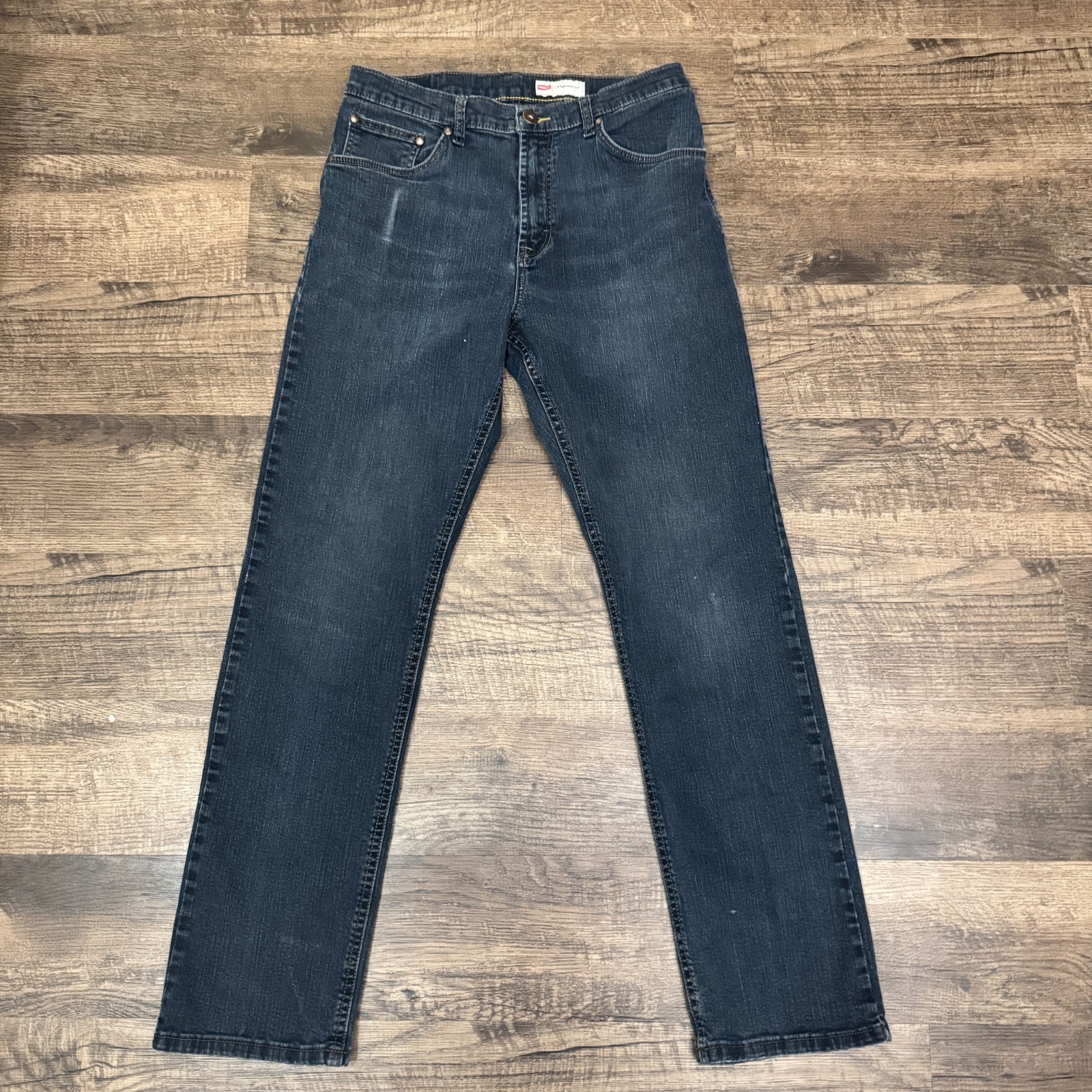 Wrangler Jeans Premium Quality Straight Fit Men’s 38x30 - Size tag cut — photo 1