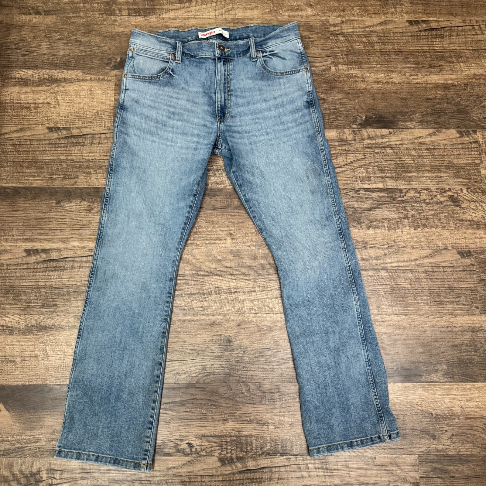 Wrangler Retro Men's Casual Denim Jeans 34x32 Bootcut Western - with defect — photo 1