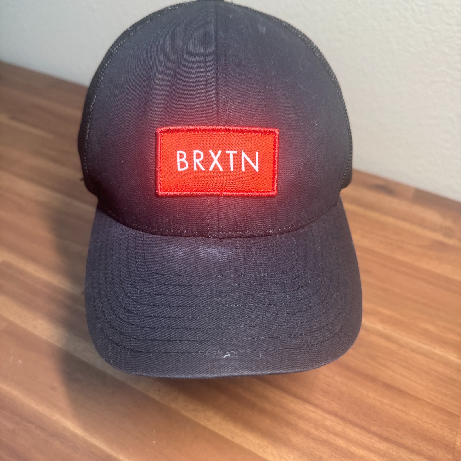 Brixton BRXTN Apparel Men’s Fitted Cap Hat Casual Skate Surf Cool Black Red — photo 1