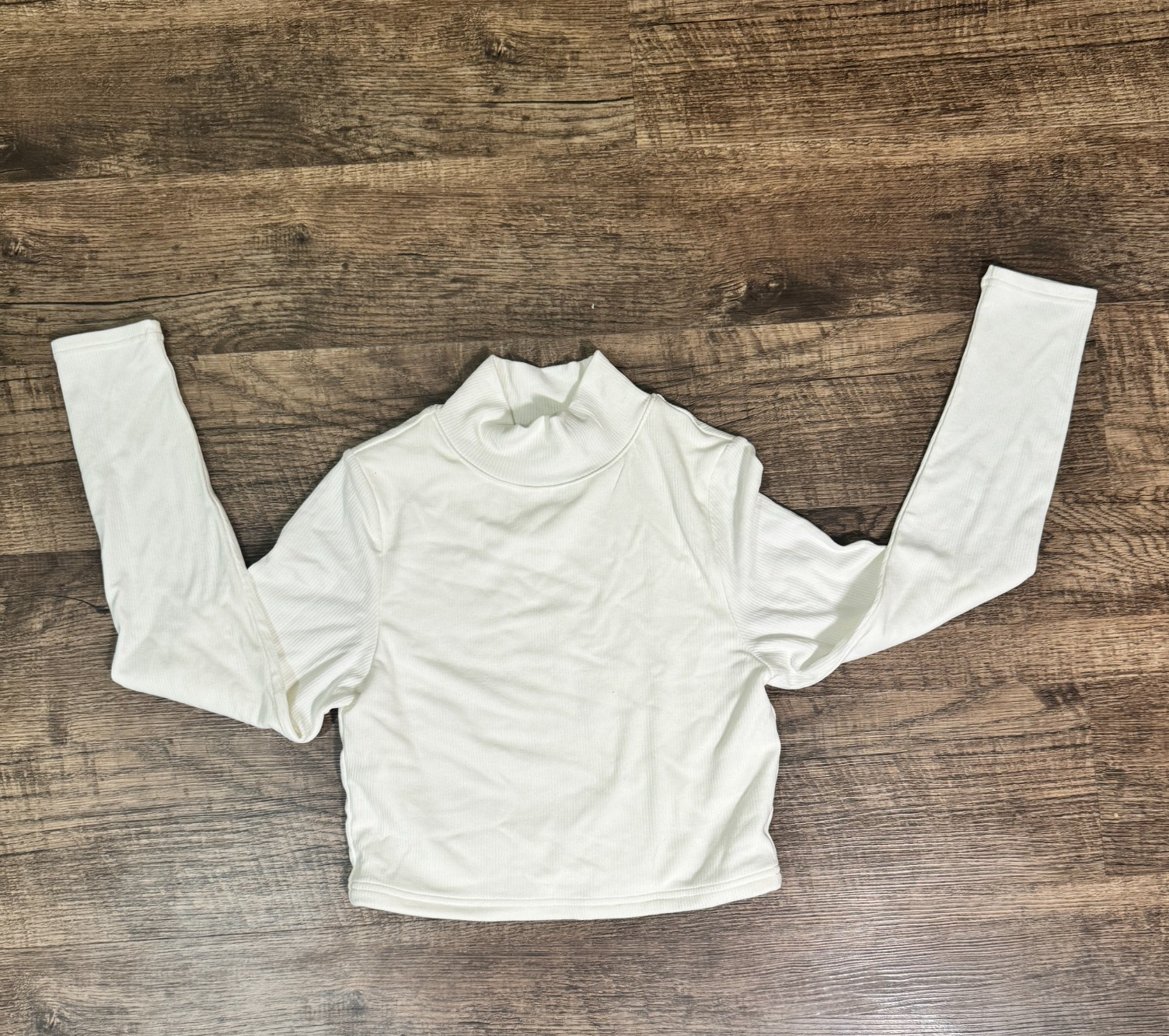 Klassy Network Cropped Long Sleeve Collar White Medium Stretch No Pads Included — photo 1