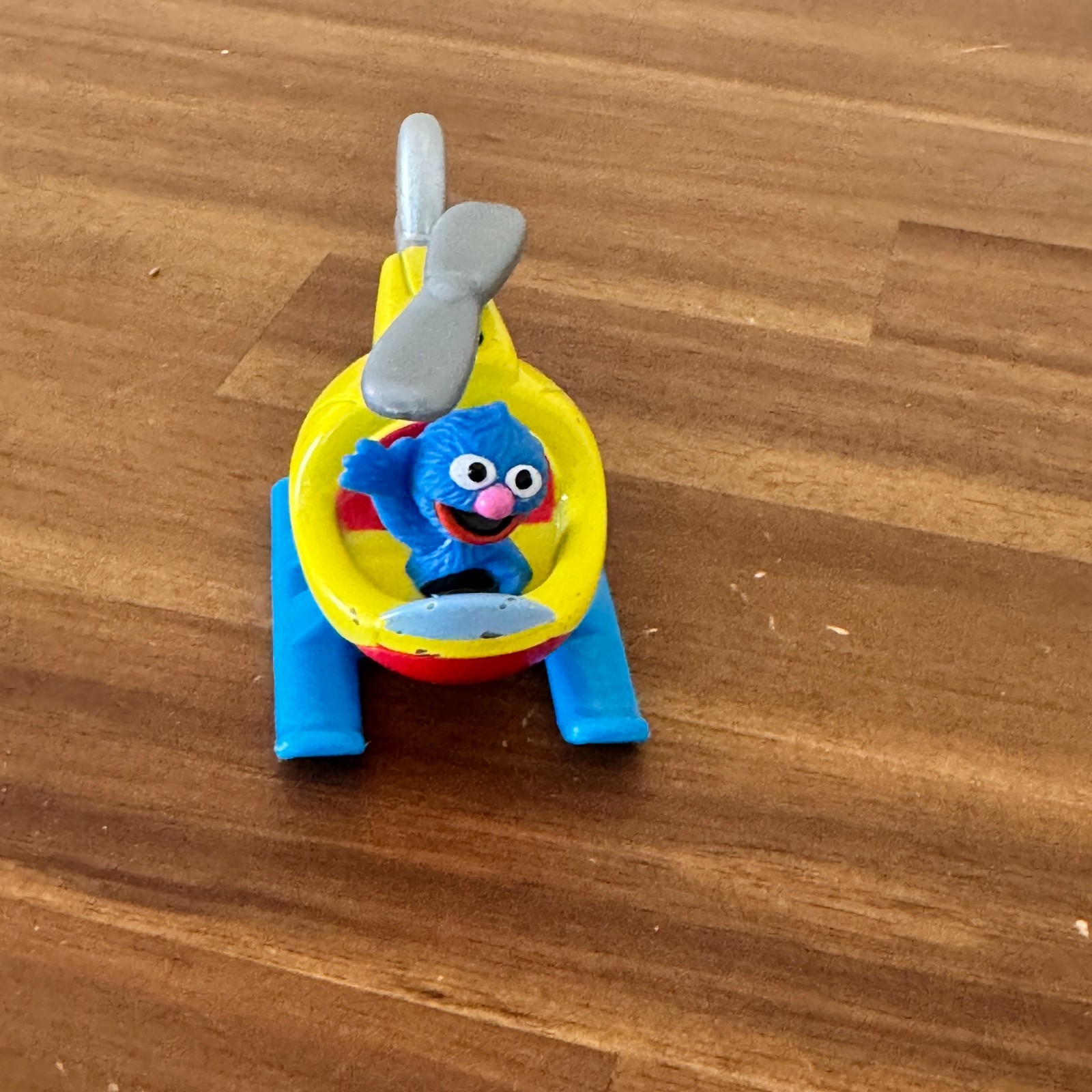 Tyco Grover Helicopter 1997 Matchbox Sesame Street Die Cast Vehicle Toy Muppet — photo 1