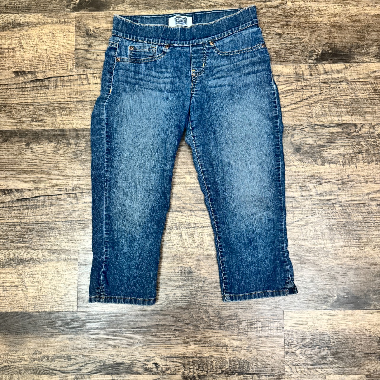Levi's Women's Jeans Capri Size Misses 4 Casual Western Denim — photo 1