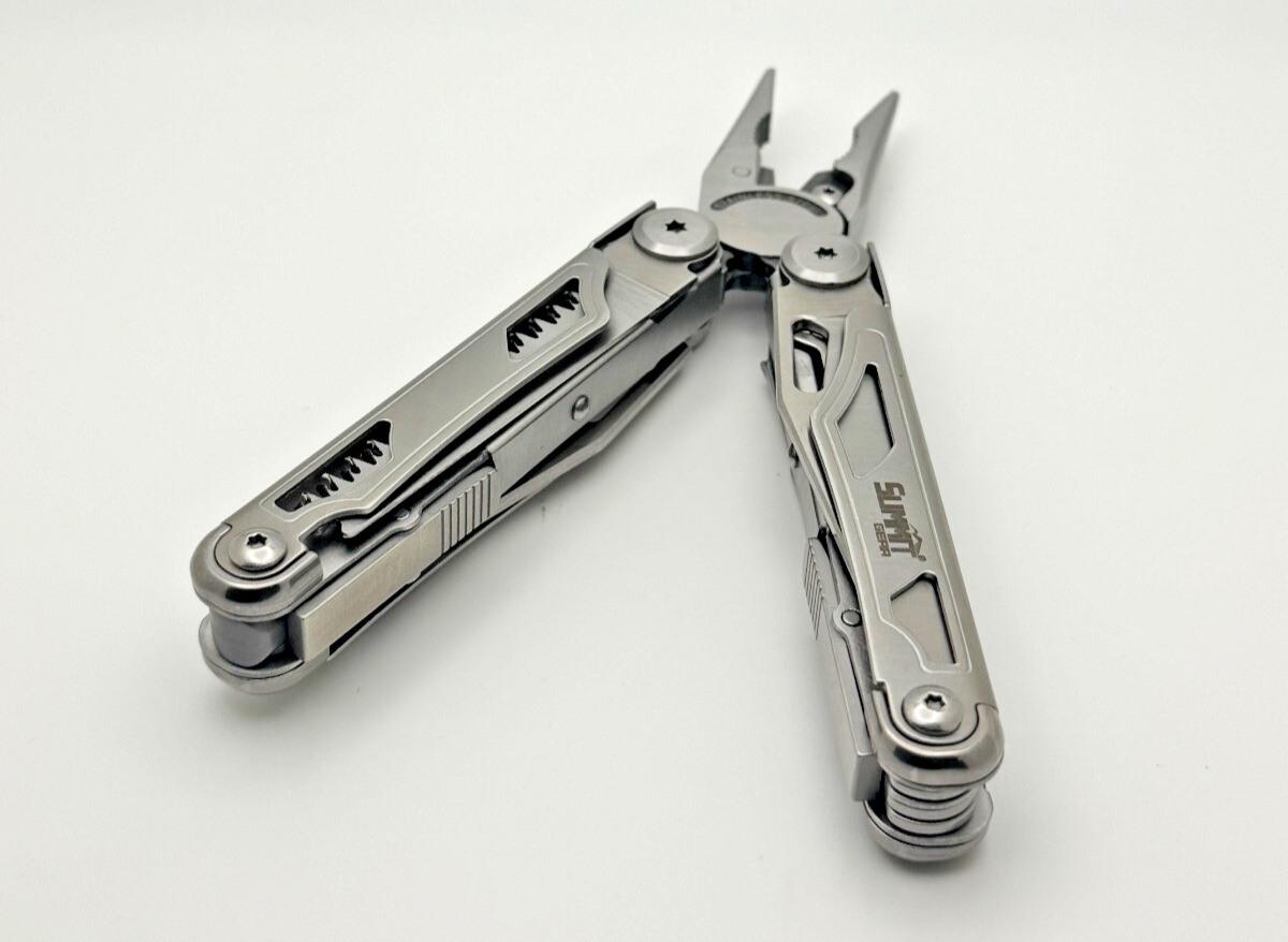 Summit Gear 16 in 1 Multi-Tool Hunting Survival Survivalist Tool Men Hunting — photo 1