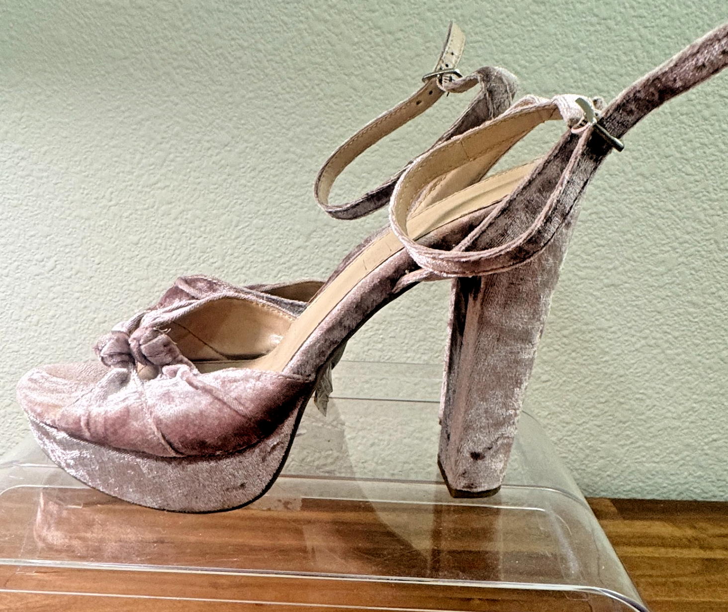LC Lauren Conrad Runway Heels Open Toe Pink Velvet Women’s Size 10 M Pump Chunky — photo 1