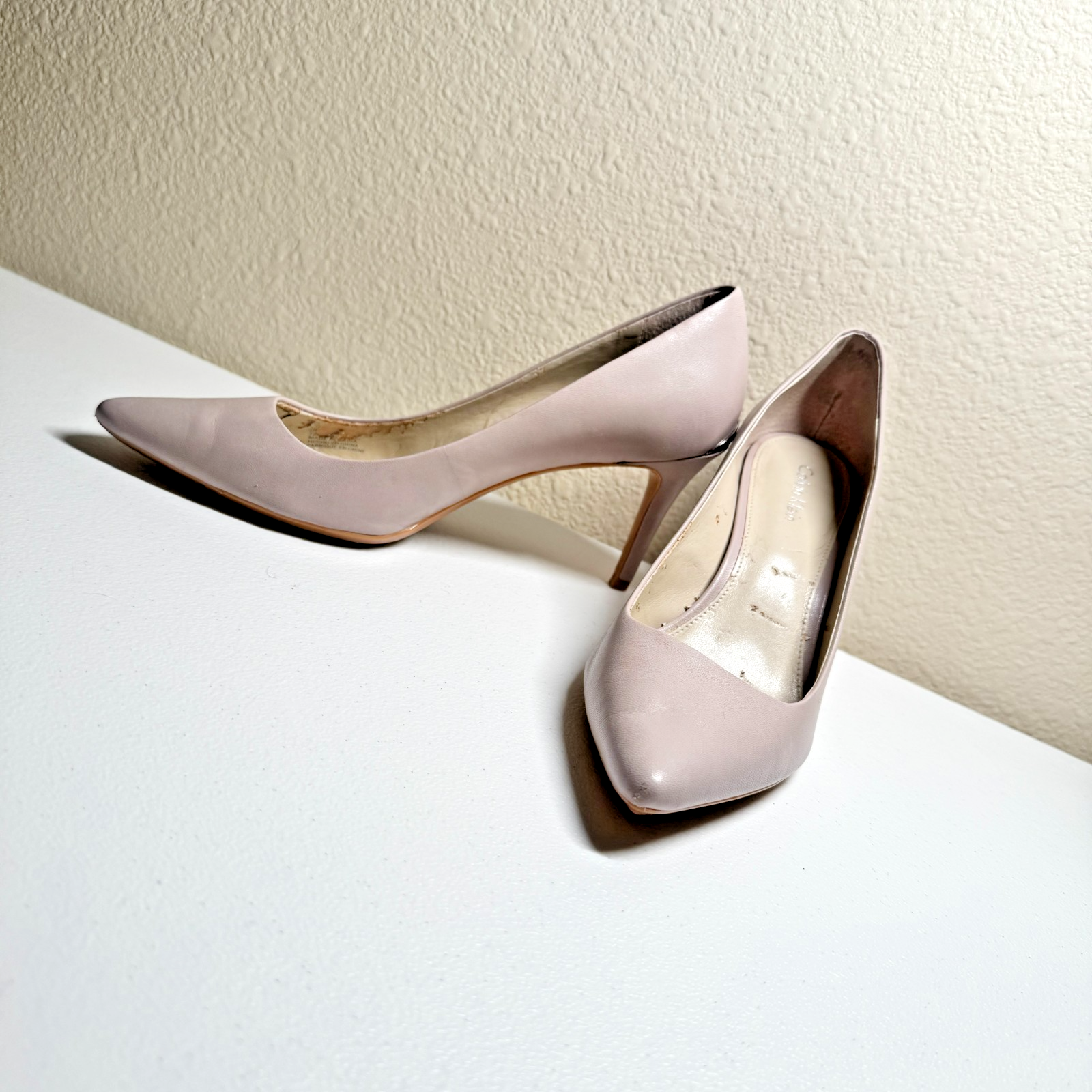 Calvin Klein Gayle Beige Pointy Toe Heel silver plate Size 8 Used — photo 1
