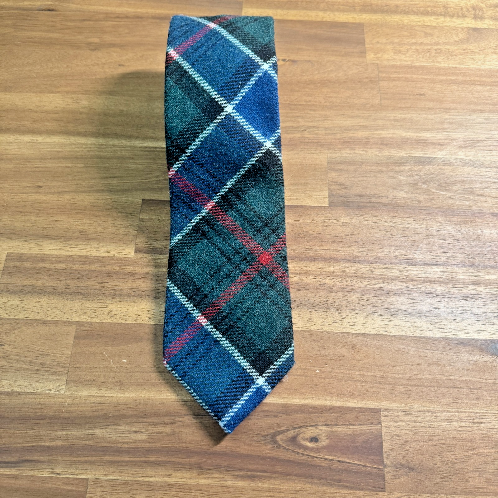 Tommy Hilfiger Wool Blend Men's Tie Green Blue Red Classical Style Old Money — photo 1